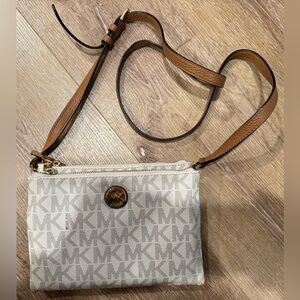 Michael Kors Tan and Cream Logo Crossbody Bag NWOT